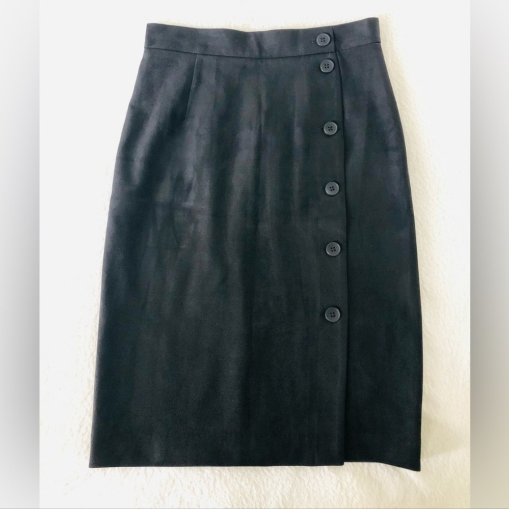 H&M ✨️ Women's Black Button-Down Pencil Skirt Size 2